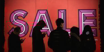 Shoppers expect big discounts this holiday season.
