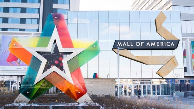 mall of america.